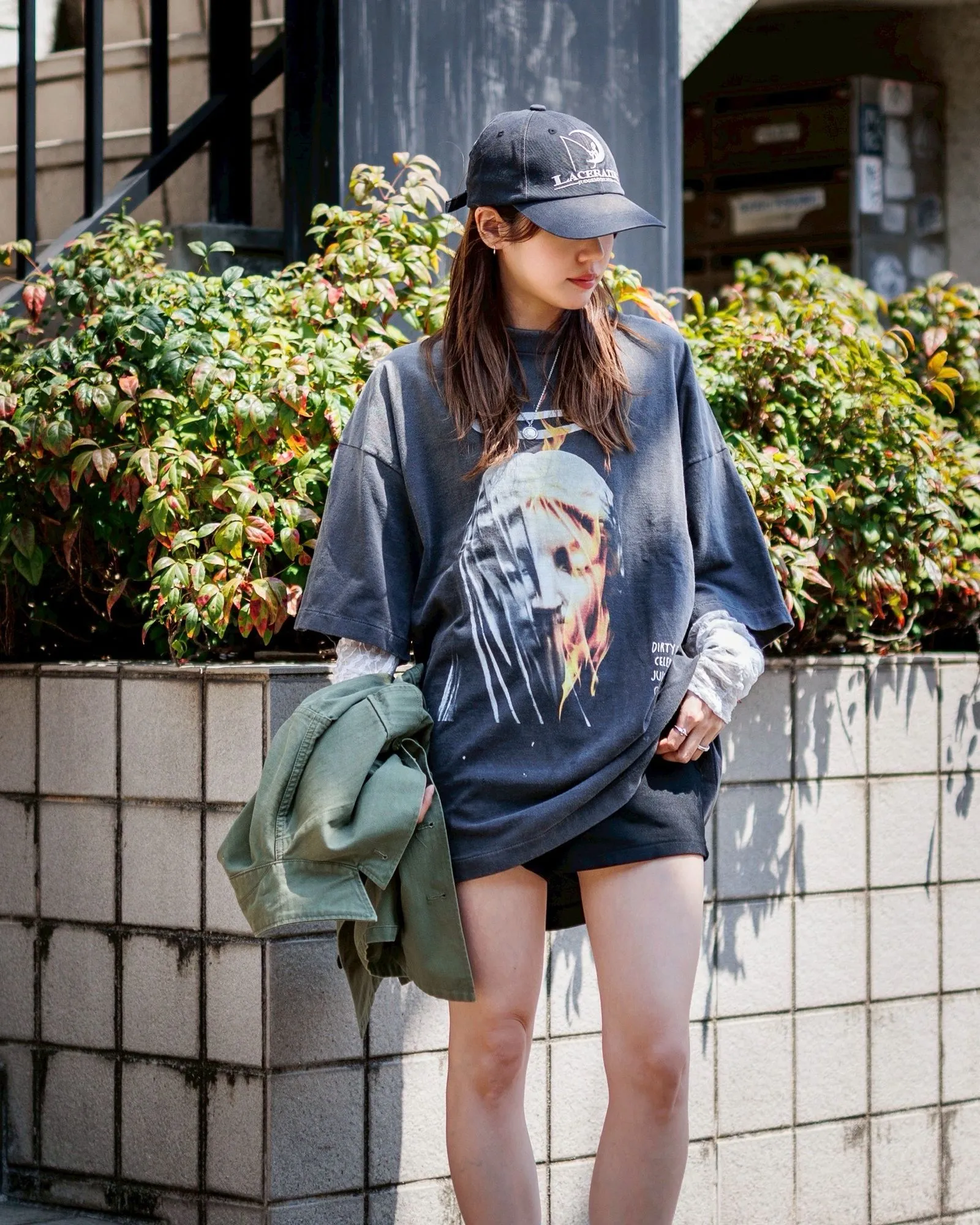 SAINT Mxxxxxx SS TEE/DEVIL DADDY/BLK Virgin Mary retro distressed printed tee, washed black S-XL, this season's hottest item, in order to give you an authentic experience, repeated debugging and polishing in printing and washing, finally meet you, the same old style, the same as the original version, cylindrical side seam OE yarn fabric/completely matched accessories, garment dyeing, heavy washing and water fading, bust bandage fading.